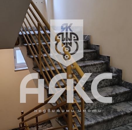 Дава се под наем Двустаен апартамент в София, Хладилника - 73 кв.м за 500 € - Снимка #1