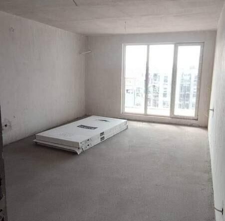 Тристаен апартамент в Бургас, Изгрев - 168 кв.м за 864 €/кв.м - Снимка #1