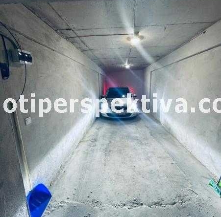 Гараж / Паркомясто в Пловдив, Кючук Париж - 30 кв.м за 1200 €/кв.м - Снимка #1