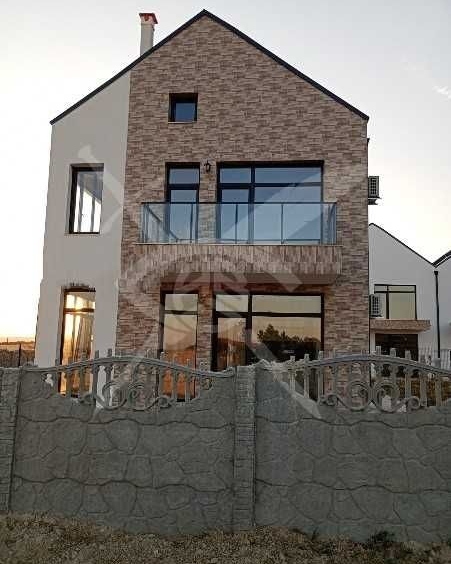 Къща в София, Хладилника - 160 кв.м за 637 €/кв.м - Снимка #1