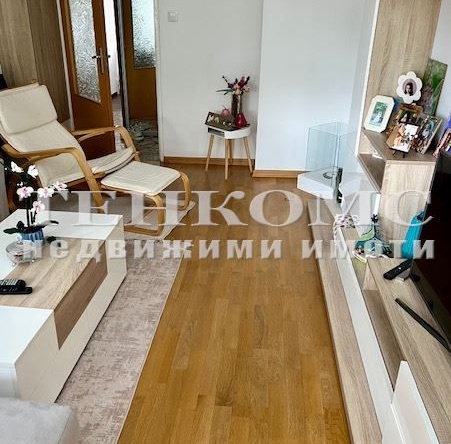 Дава се под наем Тристаен апартамент в София, Люлин 3 - 88 кв.м за 550 € - Снимка #1