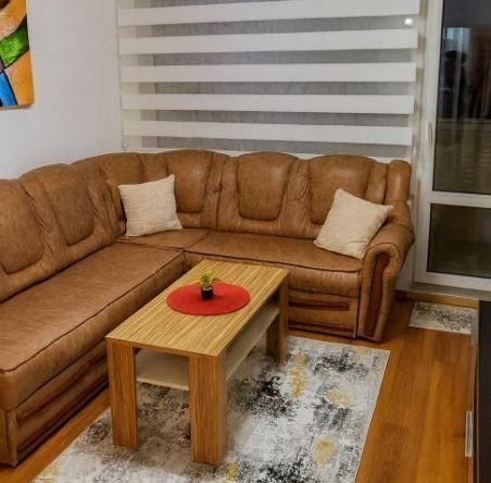 Дава се под наем Тристаен апартамент в Варна, Завод Дружба - 80 кв.м за 648.21 € - Снимка #1