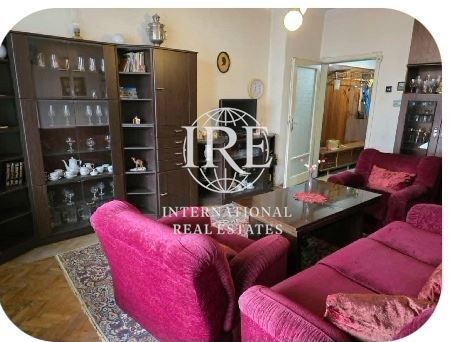 Дава се под наем Тристаен апартамент в Варна, Център - 94 кв.м за 548.25 € - Снимка #1