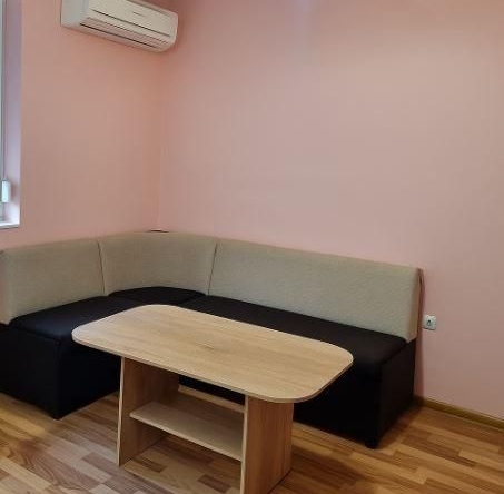 Дава се под наем Двустаен апартамент в Варна, Автогара - 53 кв.м за 310 € - Снимка #1