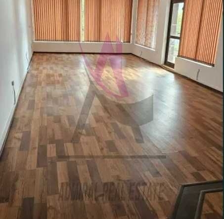 Дава се под наем Офис в Варна, Левски - 104 кв.м за 1100 € - Снимка #1