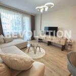 Дава се под наем Двустаен апартамент в к.к. Св.Св. Константин и Елена - 78 кв.м за 797.64 € - Снимка #1