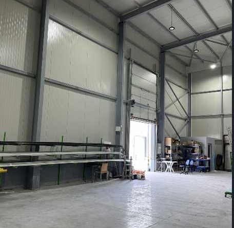 Дава се под наем Склад в Варна, Западна промишлена зона - 836 кв.м за 5100 € - Снимка #1