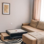 Дава се под наем Тристаен апартамент в Варна, ХЕИ - 92 кв.м за 648.21 € - Снимка #1