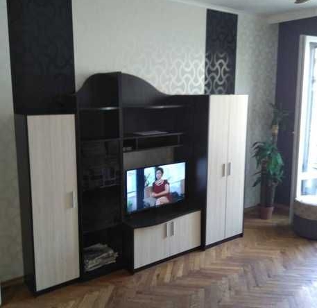 Дава се под наем Двустаен апартамент в Бургас, Зорница - 60 кв.м за 180 € - Снимка #1