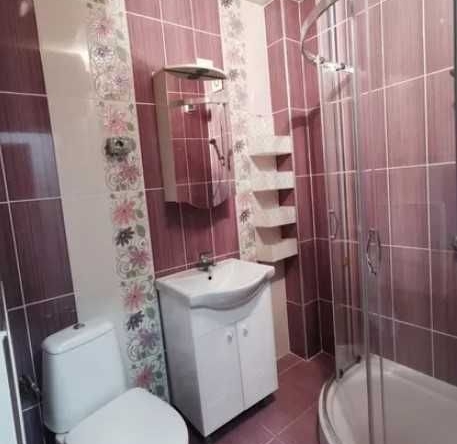 Дава се под наем Тристаен апартамент в Пловдив, Гагарин - 90 кв.м за 418.2 € - Снимка #1