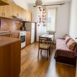 Дава се под наем Двустаен апартамент в Варна, Гръцка махала - 40 кв.м за 350 € - Снимка #1