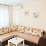 Дава се под наем Двустаен апартамент в Варна, Левски - 65 кв.м за 450 € - Снимка #1