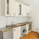 Дава се под наем Едностаен апартамент в Варна, Лятно кино Тракия - 30 кв.м за 298.86 € - Снимка #1