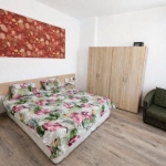 Дава се под наем Двустаен апартамент в Варна, Център - 55 кв.м за 518.67 € - Снимка #1