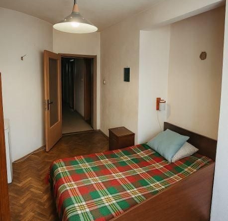 Дава се под наем Едностаен апартамент в Варна, Автогара - 45 кв.м за 200 € - Снимка #1