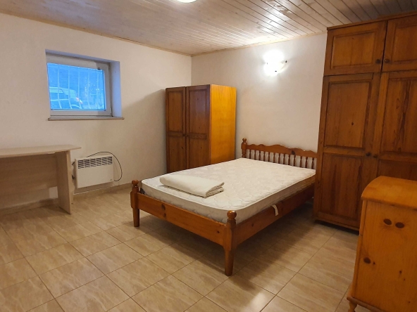 Дава се под наем Двустаен апартамент в Варна, Окръжна болница - 50 кв.м за 229.5 € - Снимка #1