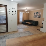 Дава се под наем Многостаен апартамент в Пловдив, Център - 140 кв.м за 1495.83 € - Снимка #1