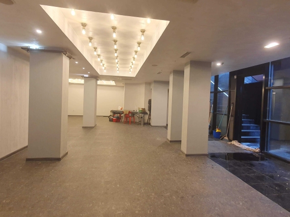 Магазин в София, Лозенец - 121 кв.м за 1976 €/кв.м - Снимка #1