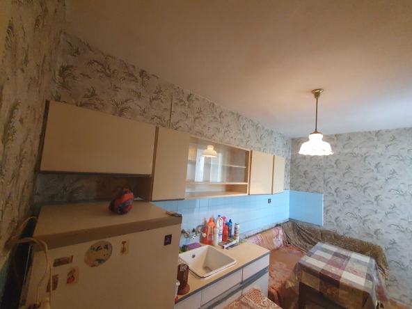 Дава се под наем Двустаен апартамент в Бургас, Зорница - 62 кв.м за 150 € - Снимка #1