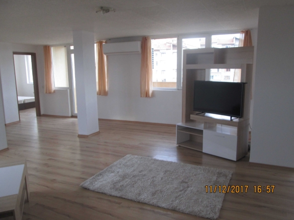 Дава се под наем Тристаен апартамент в Благоевград, Баларбаши - 89 кв.м за 225 € - Снимка #1