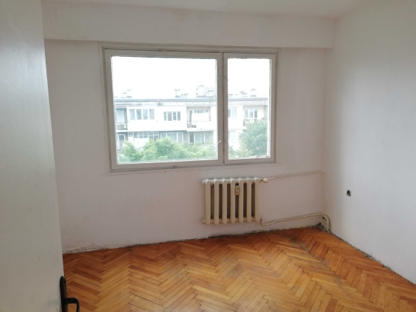 Двустаен апартамент в София, Дружба 1 - 61 кв.м за 1722 €/кв.м - Снимка #1