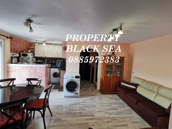 Тристаен апартамент в Бургас, Възраждане - 80 кв.м за 1688 €/кв.м - Снимка #1