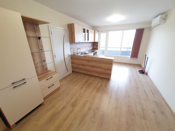 Двустаен апартамент в Казанлък - 70 кв.м за 783 €/кв.м - Снимка #1