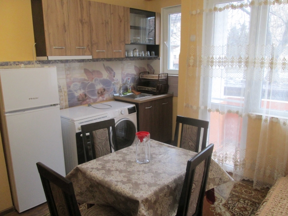 Двустаен апартамент в Видин, Център - 82 кв.м за 1061 €/кв.м - Снимка #1
