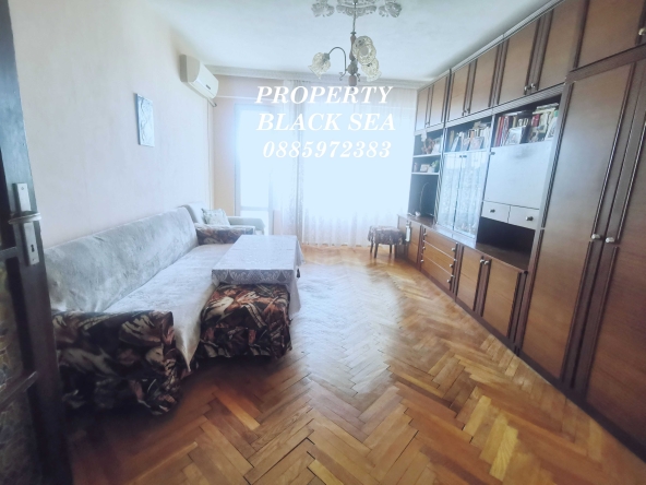 Четиристаен апартамент в Бургас, Център - 90 кв.м за 845 €/кв.м - Снимка #1
