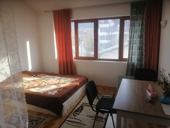 Дава се под наем Едностаен апартамент в Банско - 32 кв.м за 214.2 € - Снимка #1