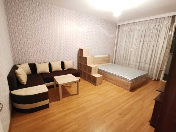 Дава се под наем Тристаен апартамент в София, Дружба 2 - 75 кв.м за 474.3 € - Снимка #1