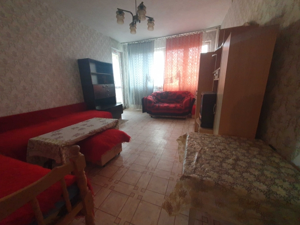 Дава се под наем Двустаен апартамент в Бургас, Зорница - 62 кв.м за 153 € - Снимка #1