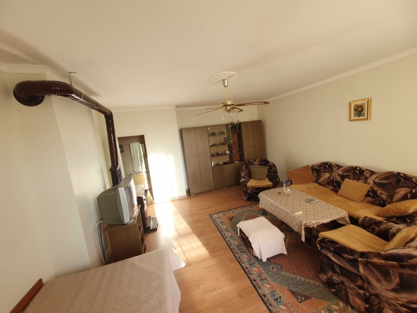 Тристаен апартамент в Силистра, Център - 130 кв.м за 706 €/кв.м - Снимка #1
