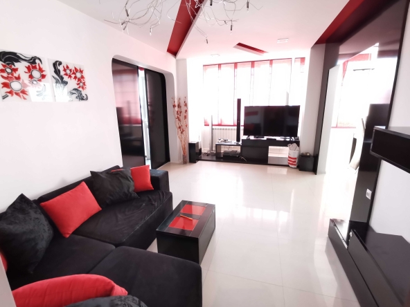 Дава се под наем Двустаен апартамент в София, Иван Вазов - 75 кв.м за 510 € - Снимка #1