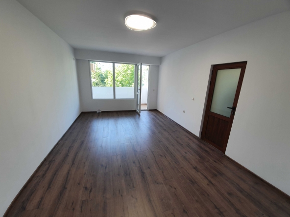 Тристаен апартамент в Велико Търново, Зона Б - 78 кв.м за 1353 €/кв.м - Снимка #1