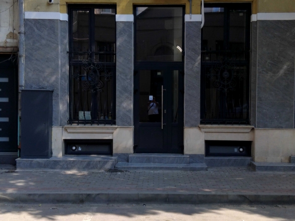 Дава се под наем Офис в Варна, Бизнес хотел - 70 кв.м за 1020 € - Снимка #1