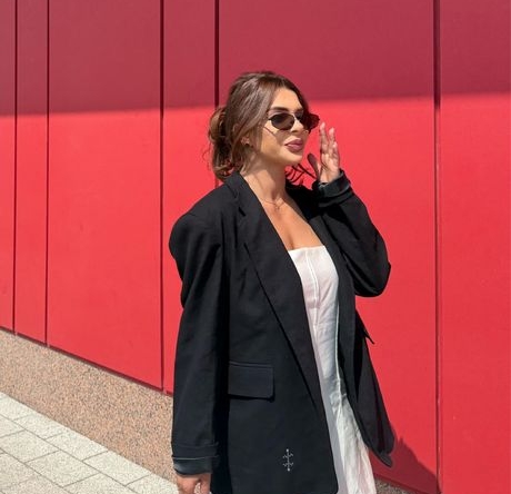 Дава се под наем Двустаен апартамент в София, Лозенец - 88 кв.м за 765 € - Снимка #1