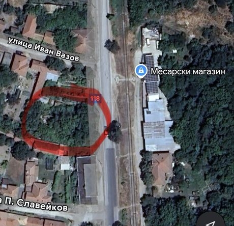 Къща в с. Комарево, Област Плевен - 1450 кв.м за 4 €/кв.м - Снимка #1