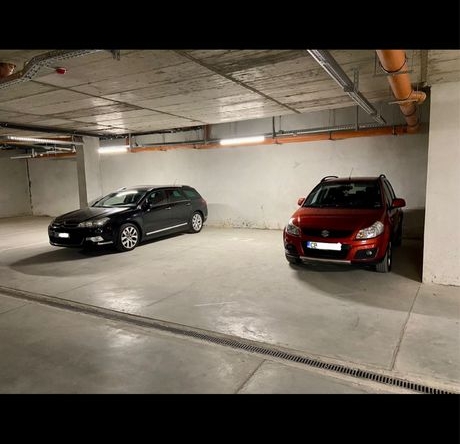 Дава се под наем Гараж / Паркомясто в София, Център - 12 кв.м за 127.5 € - Снимка #1