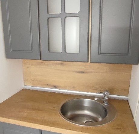 Дава се под наем Магазин в София, Изгрев - 95 кв.м за 600 € - Снимка #1