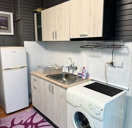 Дава се под наем Двустаен апартамент в София, Обеля 2 - 42 кв.м за 447.78 € - Снимка #1