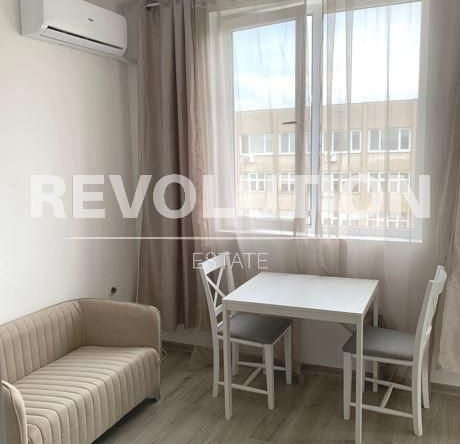 Дава се под наем Двустаен апартамент в Варна, Трошево - 50 кв.м за 448.8 € - Снимка #1