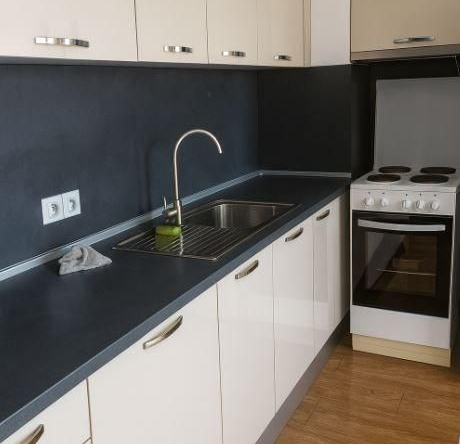 Дава се под наем Тристаен апартамент в Варна, Възраждане 3 - 85 кв.м за 665 € - Снимка #1