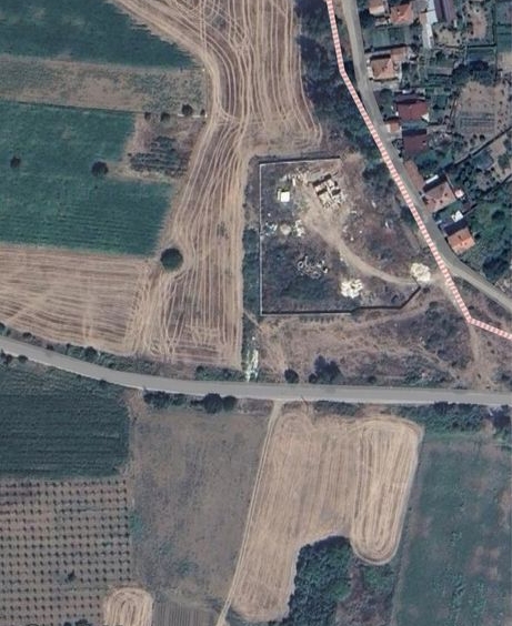 Земеделски имот в с. Ивайло, Област Пазарджик -  кв.м за 12143 €/дка - Снимка #1