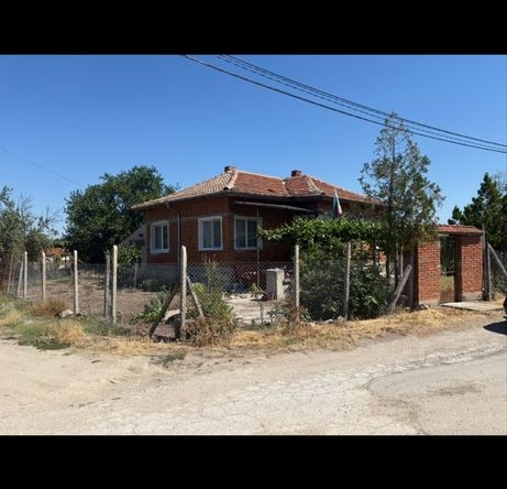 Къща в с. Книжовник, Област Хасково - 84 кв.м за 668 €/кв.м - Снимка #1