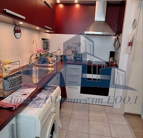 Етаж от къща в Шумен, Център - 184 кв.м за 865 €/кв.м - Снимка #1