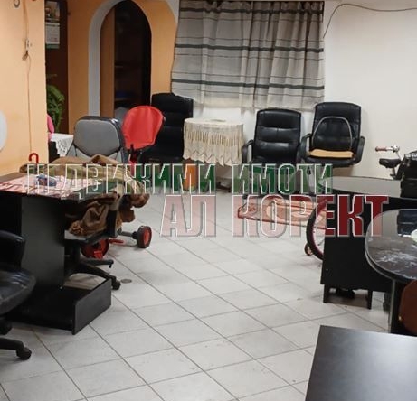 Дава се под наем Офис в Варна, Лятно кино Тракия - 50 кв.м за 306 € - Снимка #1