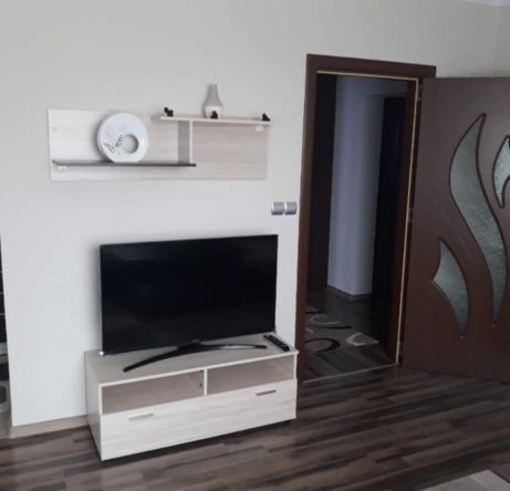 Дава се под наем Двустаен апартамент в Свиленград - 60 кв.м за 357 € - Снимка #1