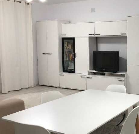Дава се под наем Двустаен апартамент в Пловдив, Изгрев - 48 кв.м за 198.9 € - Снимка #1