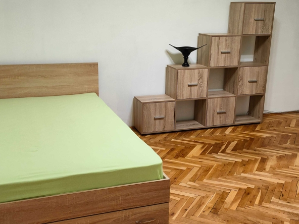 Дава се под наем Едностаен апартамент в София, Връбница 2 - 42 кв.м за 420 € - Снимка #1